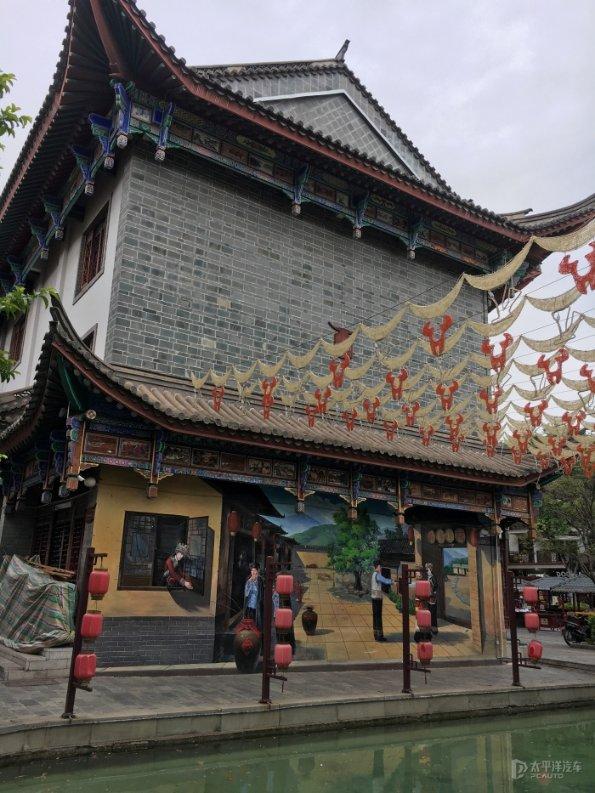 博物馆小偷
